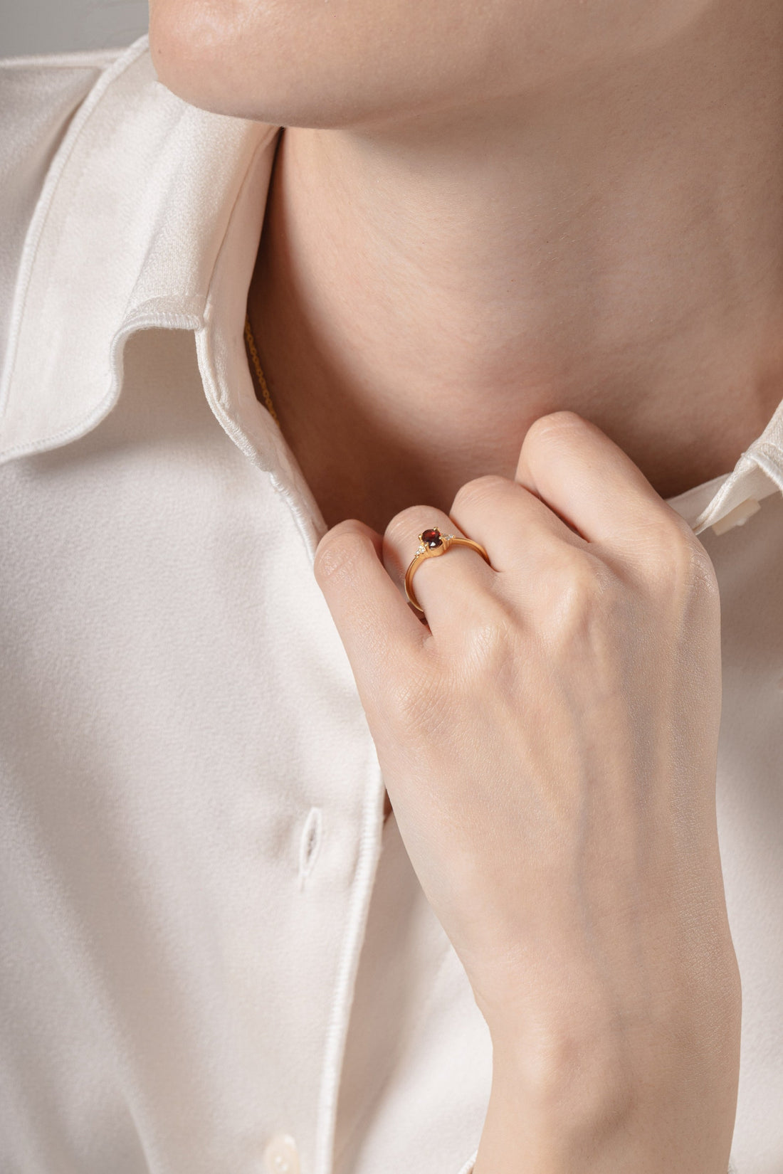 6x4mm Cluster Garnet Engagement Ring, Cluster Diamond Ring, Prong Set Oval Garnet Wedding Ring, January Birthstone Gift