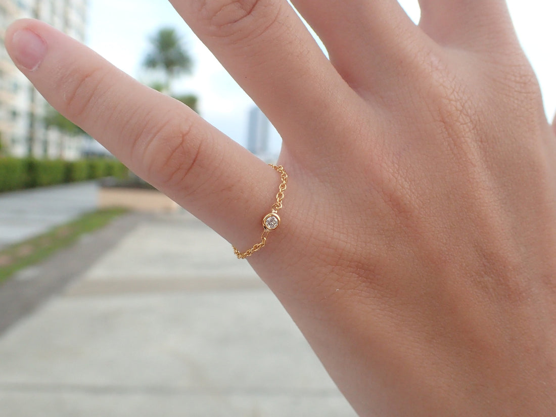 Dainty Moissanite Chain Ring - 925 Sterling Silver Moissanite Chain Ring - Bezel Set Chain Ring - Minimalist Moissanite Ring