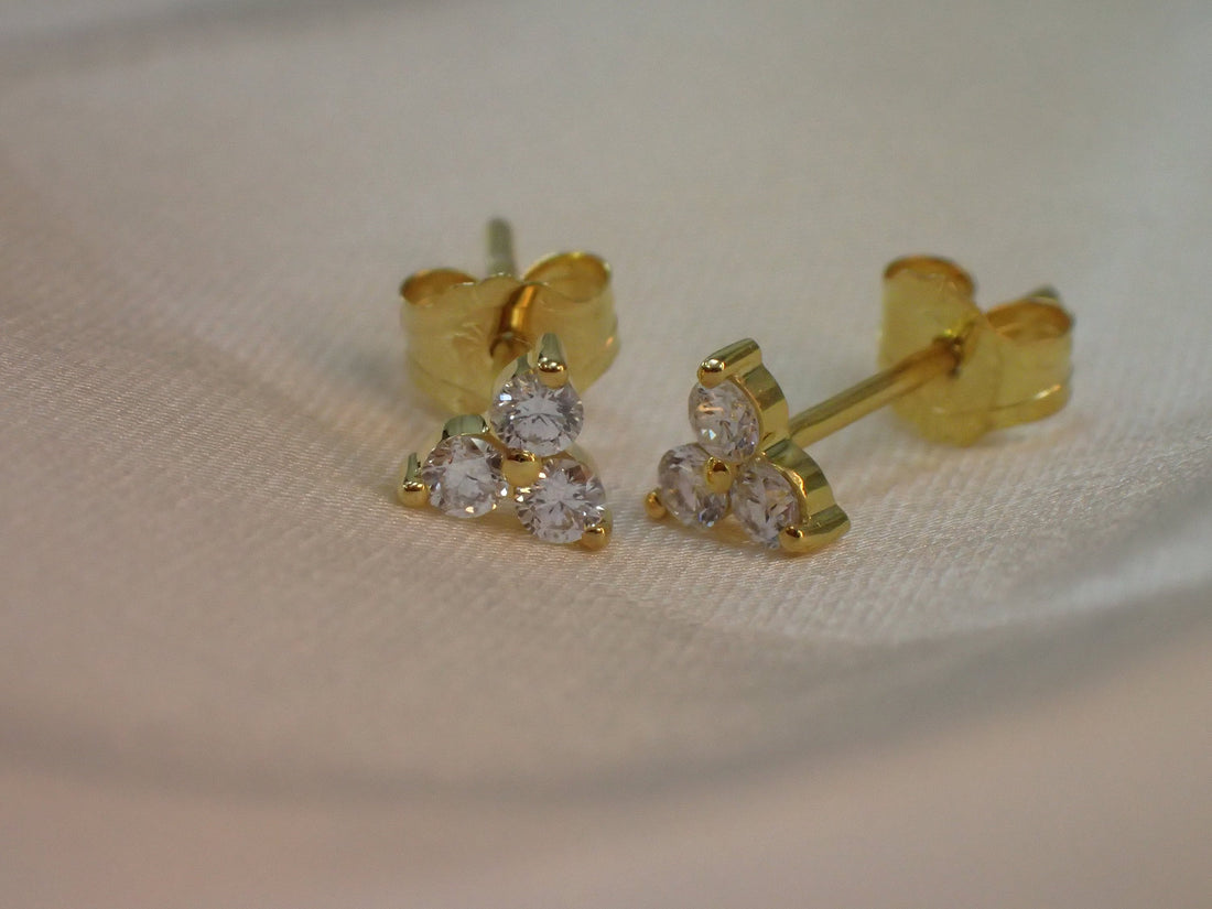 Trinity Stud Earrings / Three Stones Minimalist Earrings / Moissanite Stud Earrings / Cluster Earrings Gift for Her