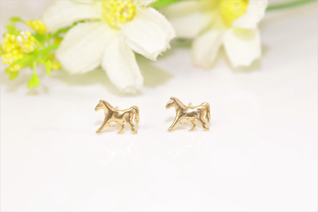 Horse Stud Earrings, Horse Stud Charm, Minimalist Horse Earrings, Animal Jewelry, Classic Earrings, Bridesmaid Gift