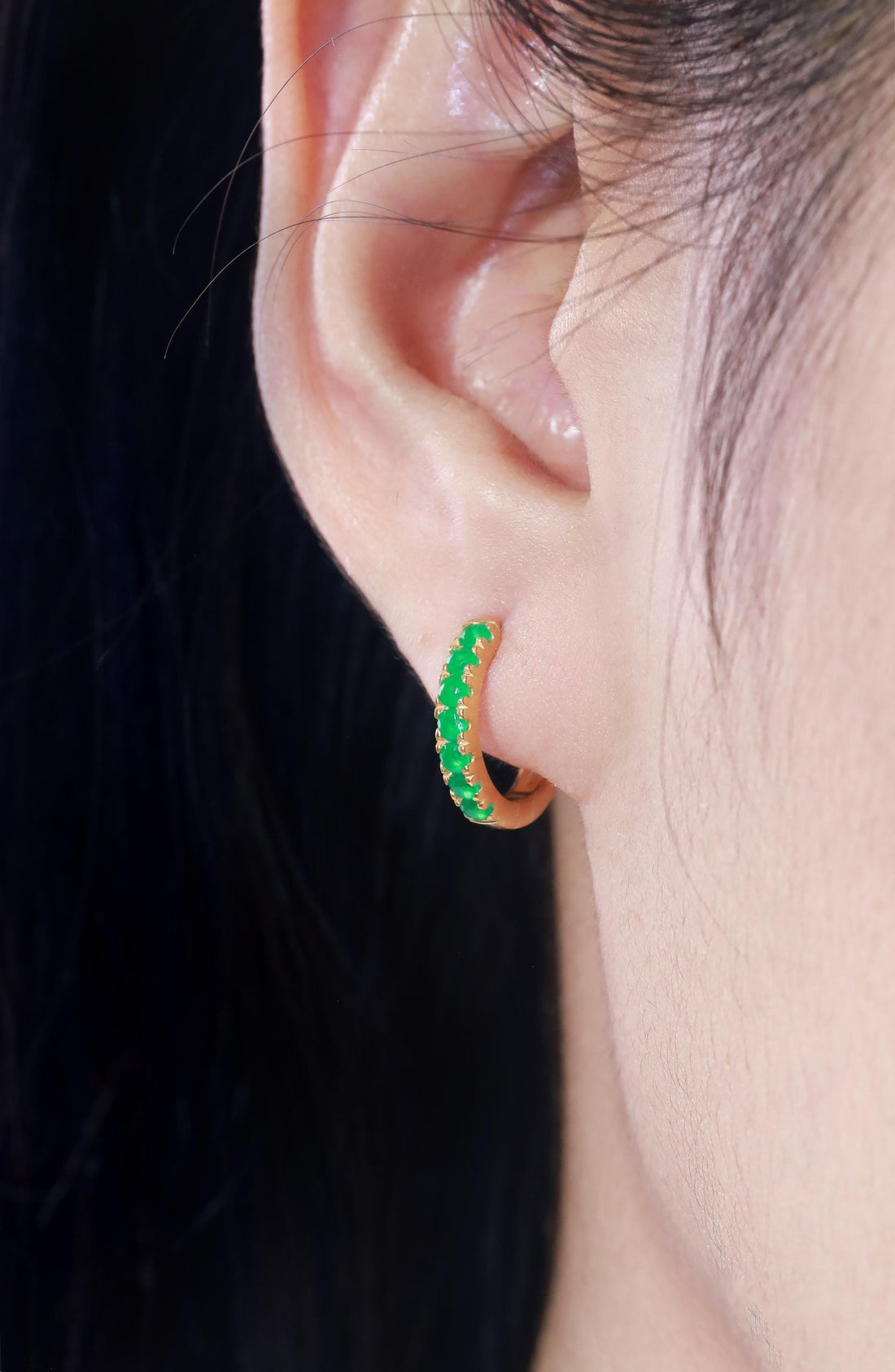 Seven Stones Emerald Hoop Earring, May Birthstone Gifts, Huggie Hoop Earrings, Minimal Hoop Earrings Gift for Women