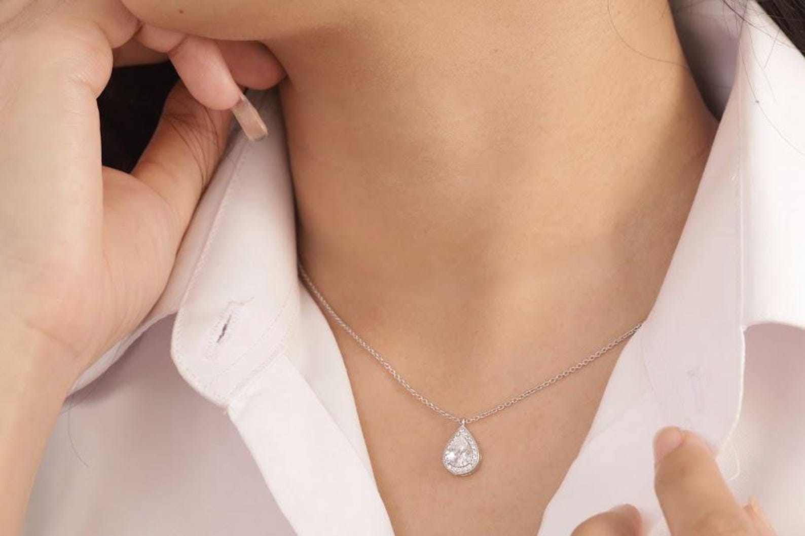 Tear Drop Diamond Necklace, Diamond Halo Pear Necklace, Wedding Necklace Gift, Everyday Necklace, Bridesmaid Gift