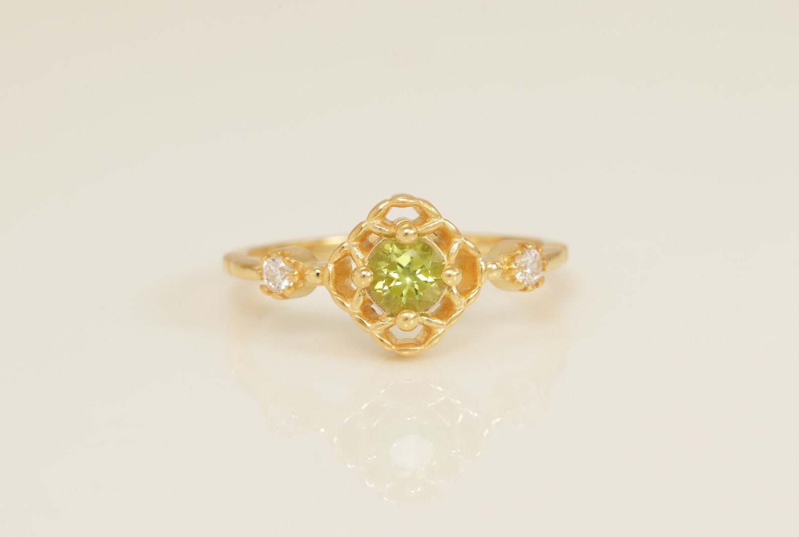 4.0mm Vintage Peridot Engagement Ring, August Birthstone Ring, Peridot Diamond Ring, Bridal Promise Ring Gift for Her