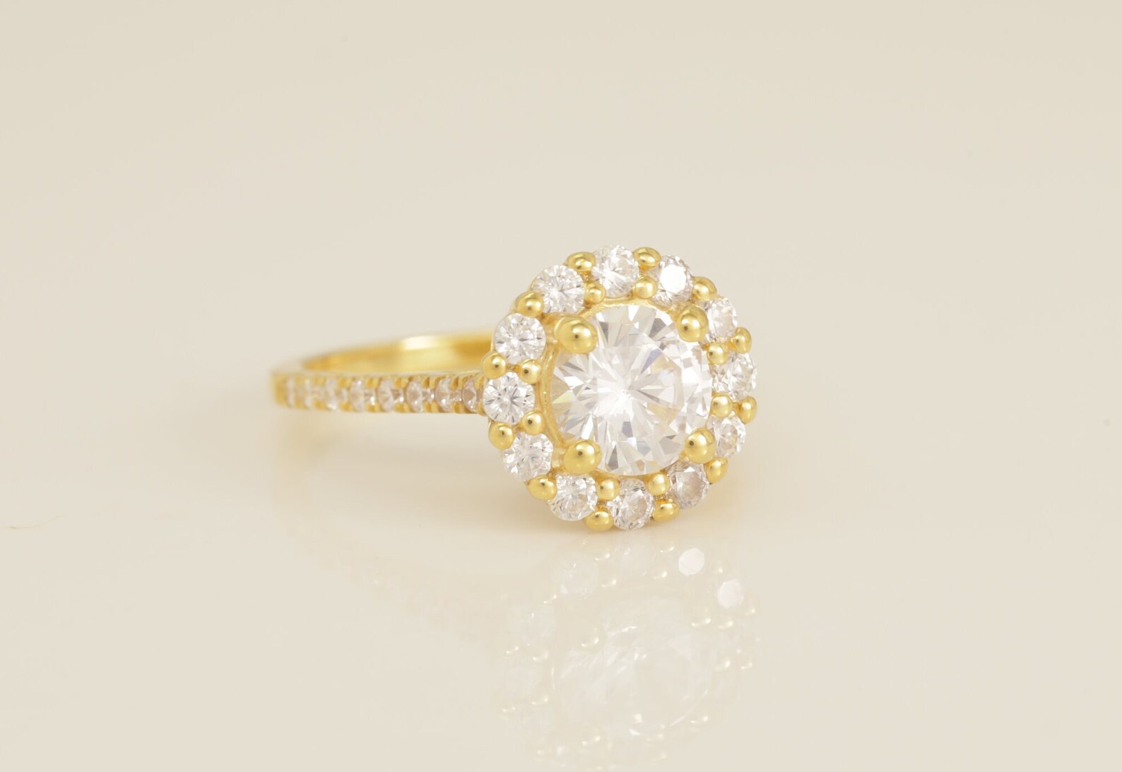 1.0 CT Diamond Halo Engagement Ring, Anniversary Ring Gift for Women, Bridal Promise Ring for Her, Ring For Women