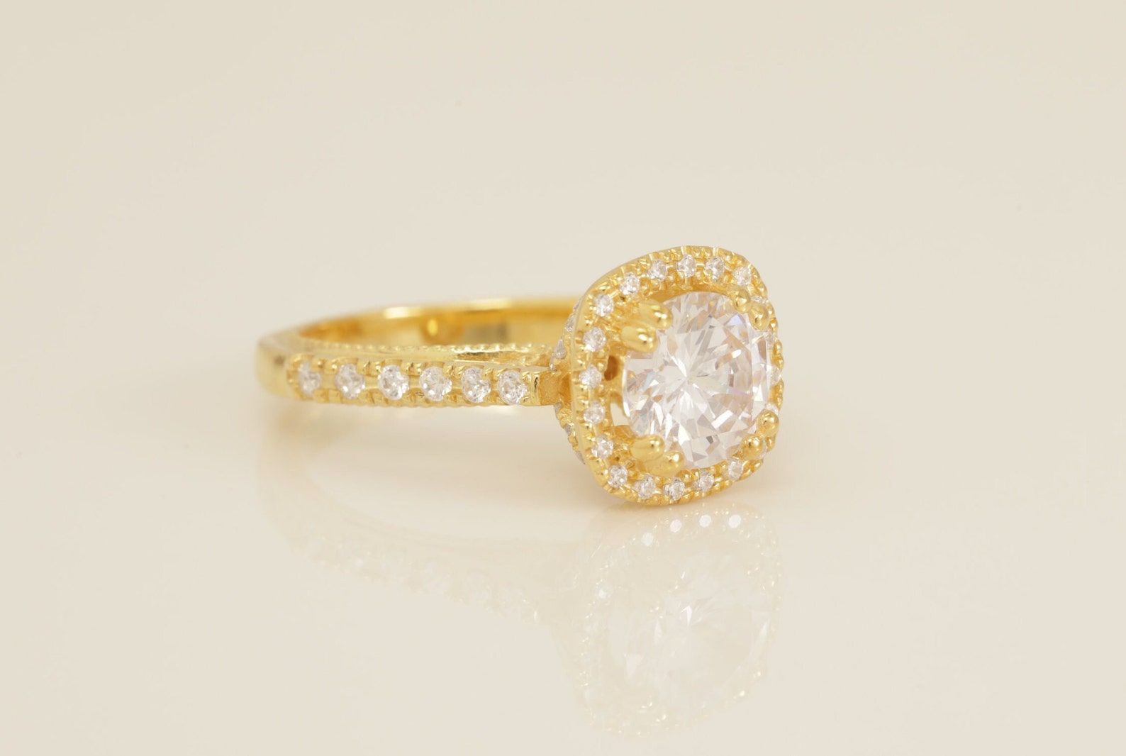 1.67 CT Diamond Halo Engagement Ring, Cathedral Set Vintage Style Ring, Bridal Promise Ring for Women, Anniversary Ring