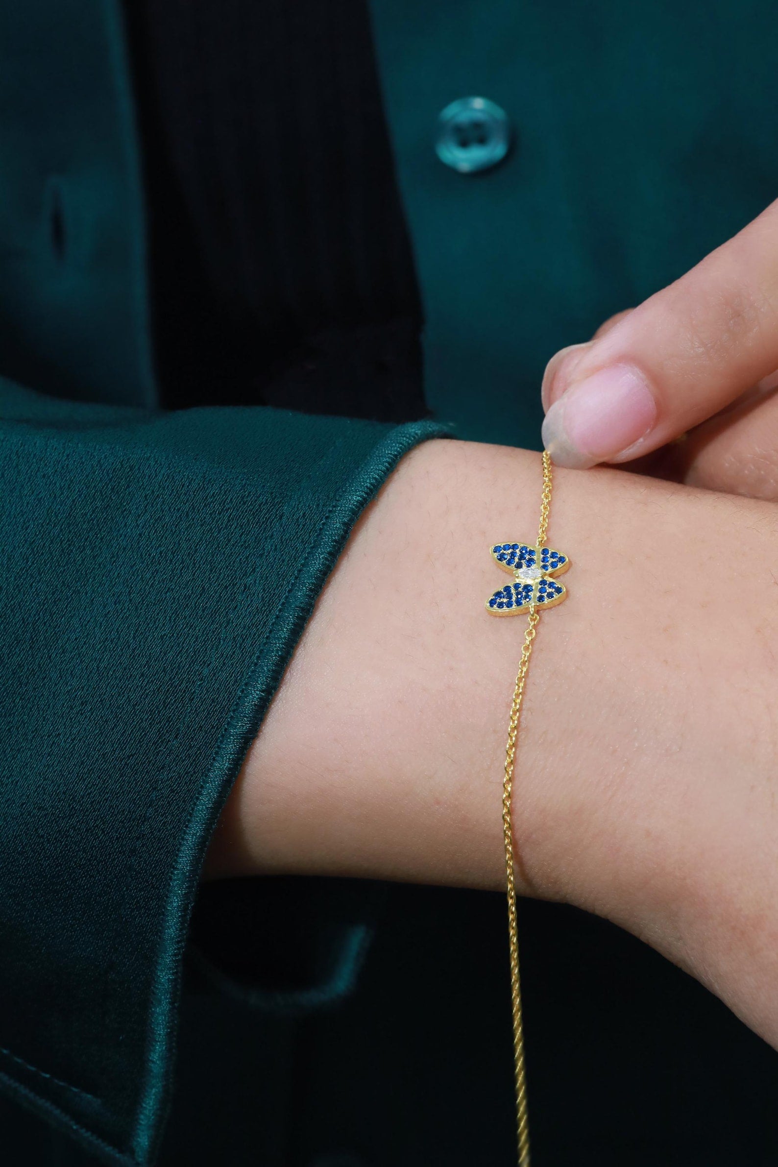 Butterfly Bracelet / Blue Sapphire Bracelet / September Birthstones / Bridesmaid Gift / Minimalist Bracelet Gift for Her