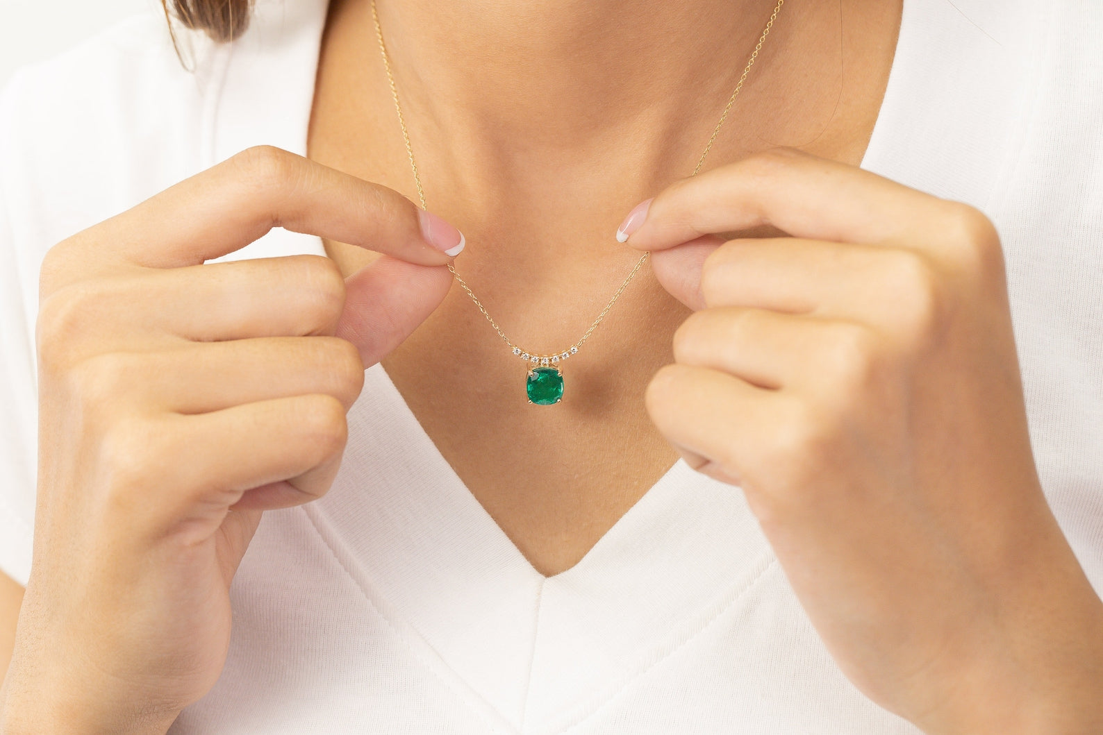 Emerald Solitaire Necklace, Prong Set Pendant Necklace, May Birthstone Gift, Dainty Emerald Necklace, Bridesmaid Jewelry