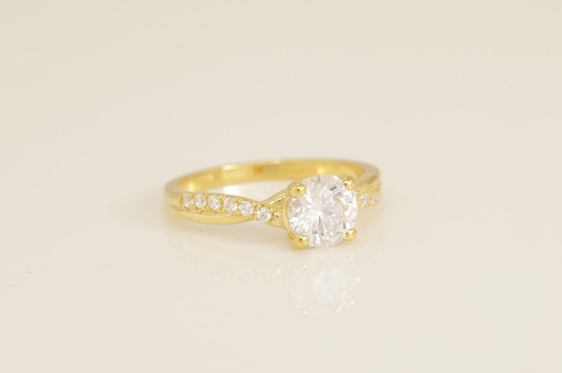 0.84 CT Twisted Diamond Engagement Ring, Twisted Wedding Ring Gift for Women, Bridal Promise Ring, Anniversary Ring