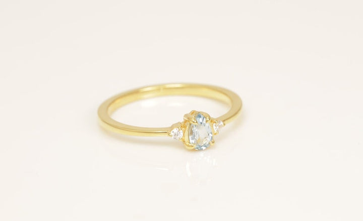 Pear Cut Vintage Engagement Ring, December Birthstone Gift, Vintage Anniversary Ring
