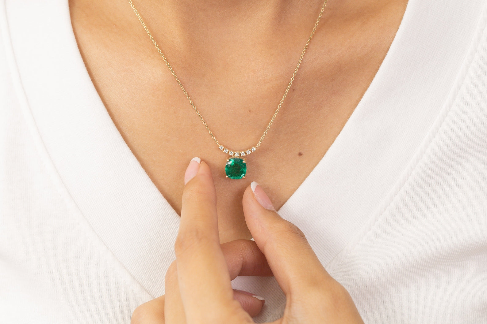 Emerald Solitaire Necklace, Prong Set Pendant Necklace, May Birthstone Gift, Dainty Emerald Necklace, Bridesmaid Jewelry