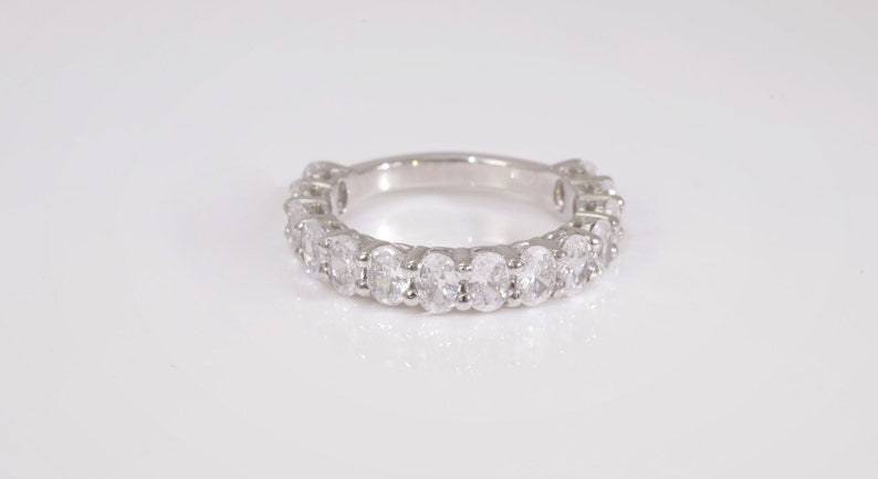 2.1CT Oval Diamond Wedding Band, Shared Prong Diamond Wedding Ring, Almost eternity Ring, Classic Stackable Band