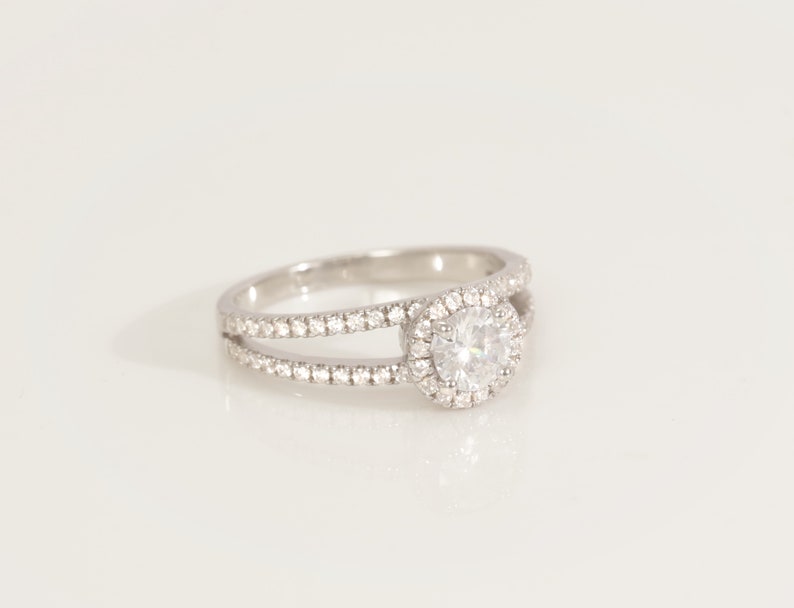 1.0 CT Split Shank Diamond Engagement Ring, Diamond Halo Anniversary Ring, Bridal Wedding Ring Gift for Her