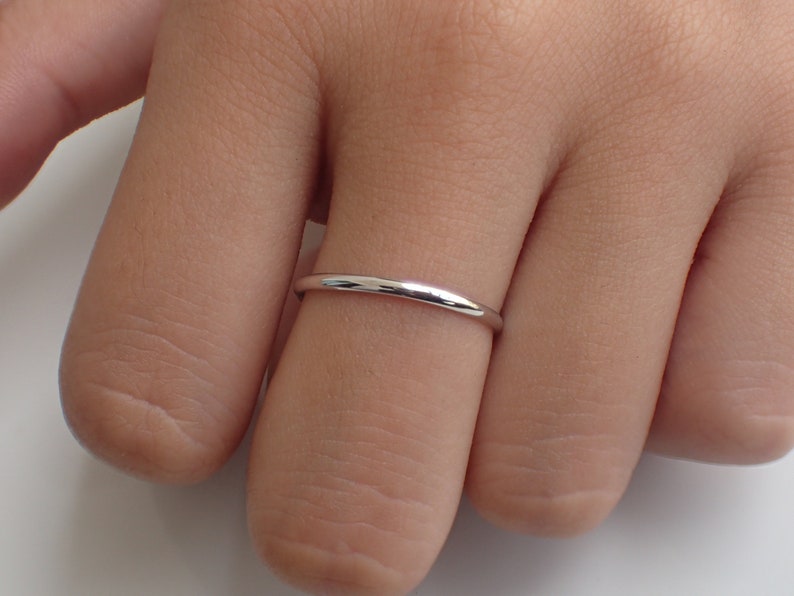 1.8mm Simple Thin Plain Wedding Band, Smooth Plain Band, Thin Dainty Band, 925 Sterling Silver Band