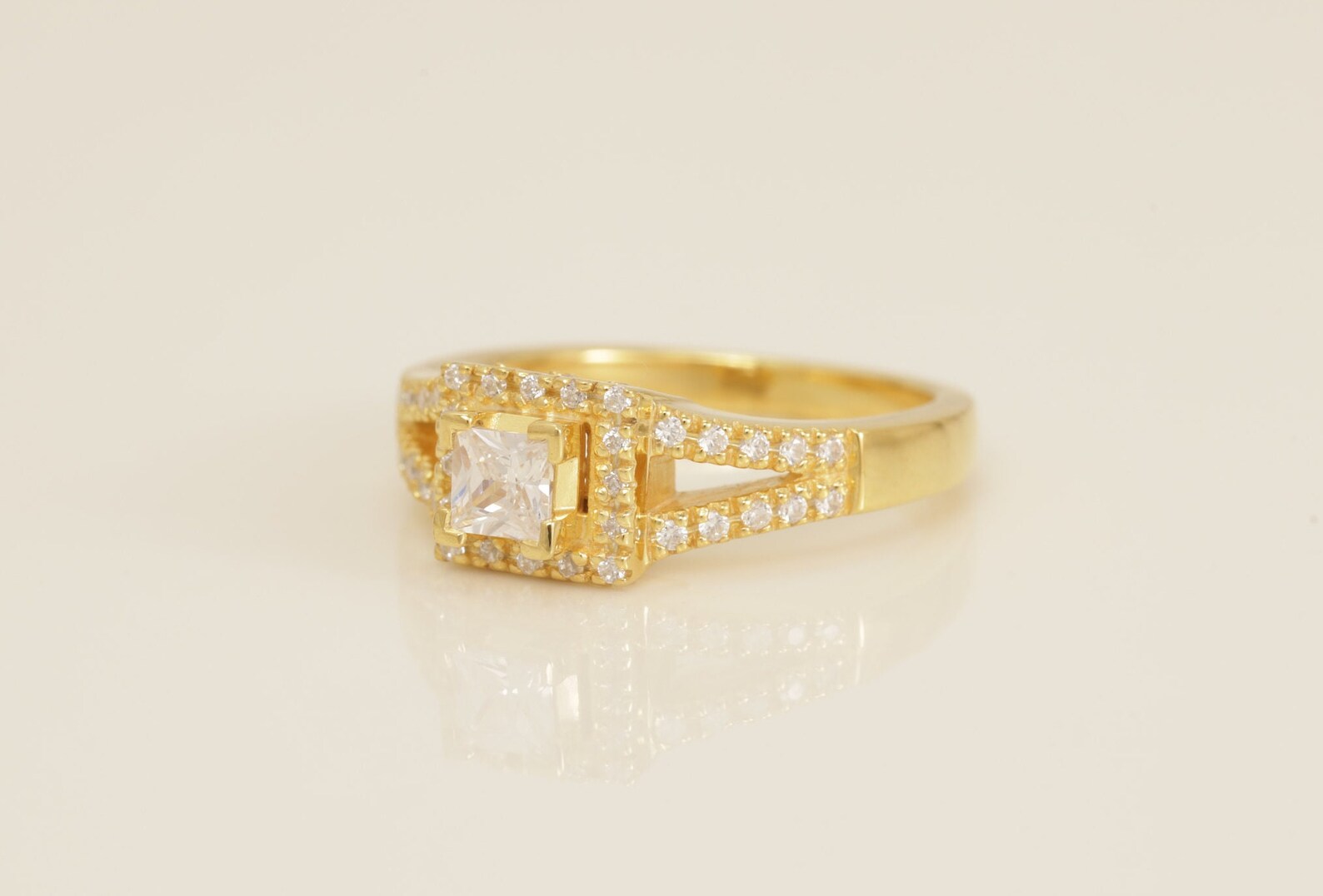 Princess Cut Diamond Engagement Ring, Diamond Halo Split Shank Wedding Ring, Bridal Promise Ring Gift for Women, Anniversary Ring