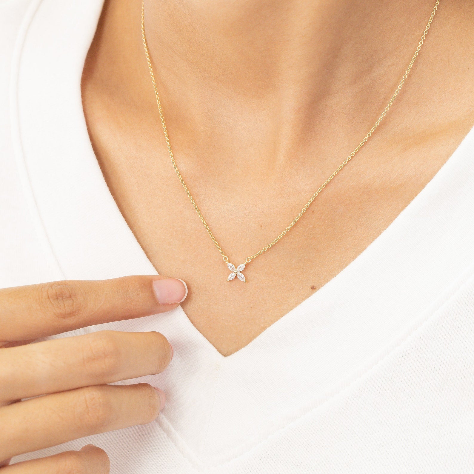 Marquise Flower Necklace, Sterling Silver Dainty Flower Pendant, Adjustable Layering Necklace, Minimalist Bridal Nacklace