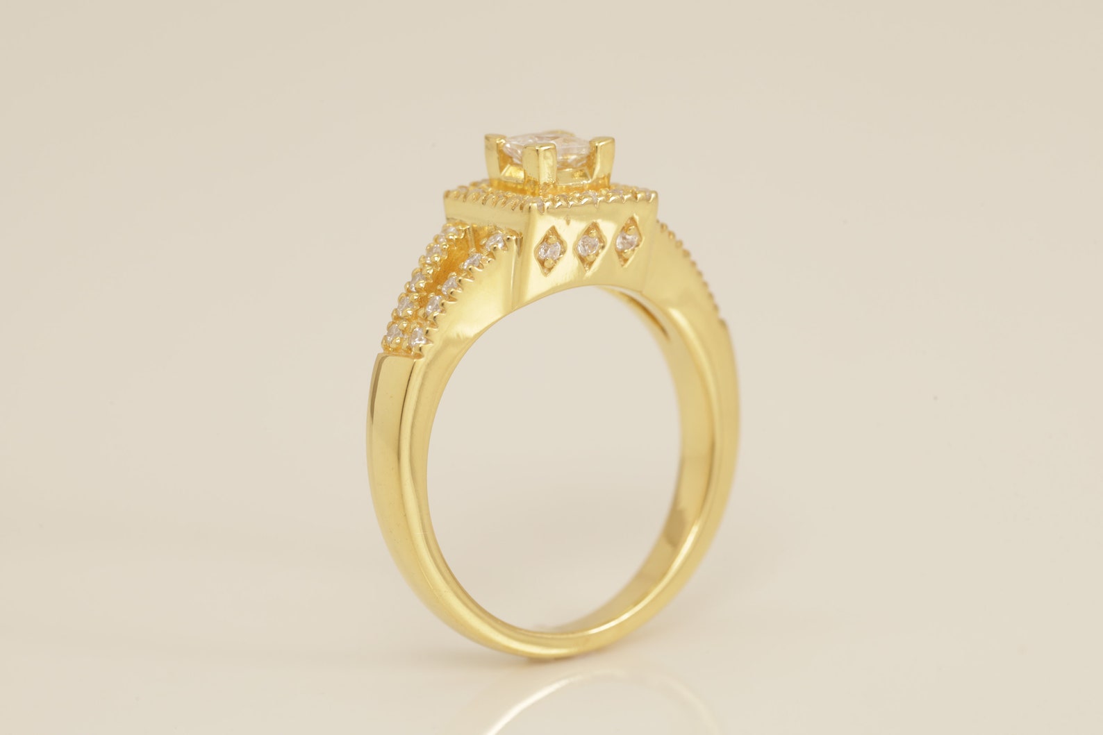 Princess Cut Diamond Engagement Ring, Diamond Halo Split Shank Wedding Ring, Bridal Promise Ring Gift for Women, Anniversary Ring