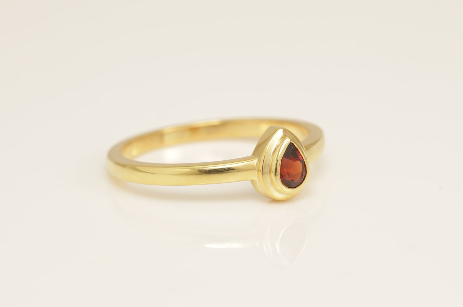 0.25 CT Pear Shape Garnet Engagement Ring, January Birthstone Ring, Delicate Solitaire Garnet Ring, Anniversary Gift for her