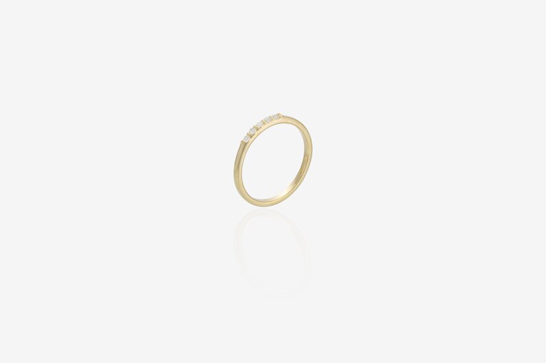 5 Stone Minimalist Ring, Delicate Diamond Ring, Thin Dainty Wedding Ring, Stacking Ring for Women