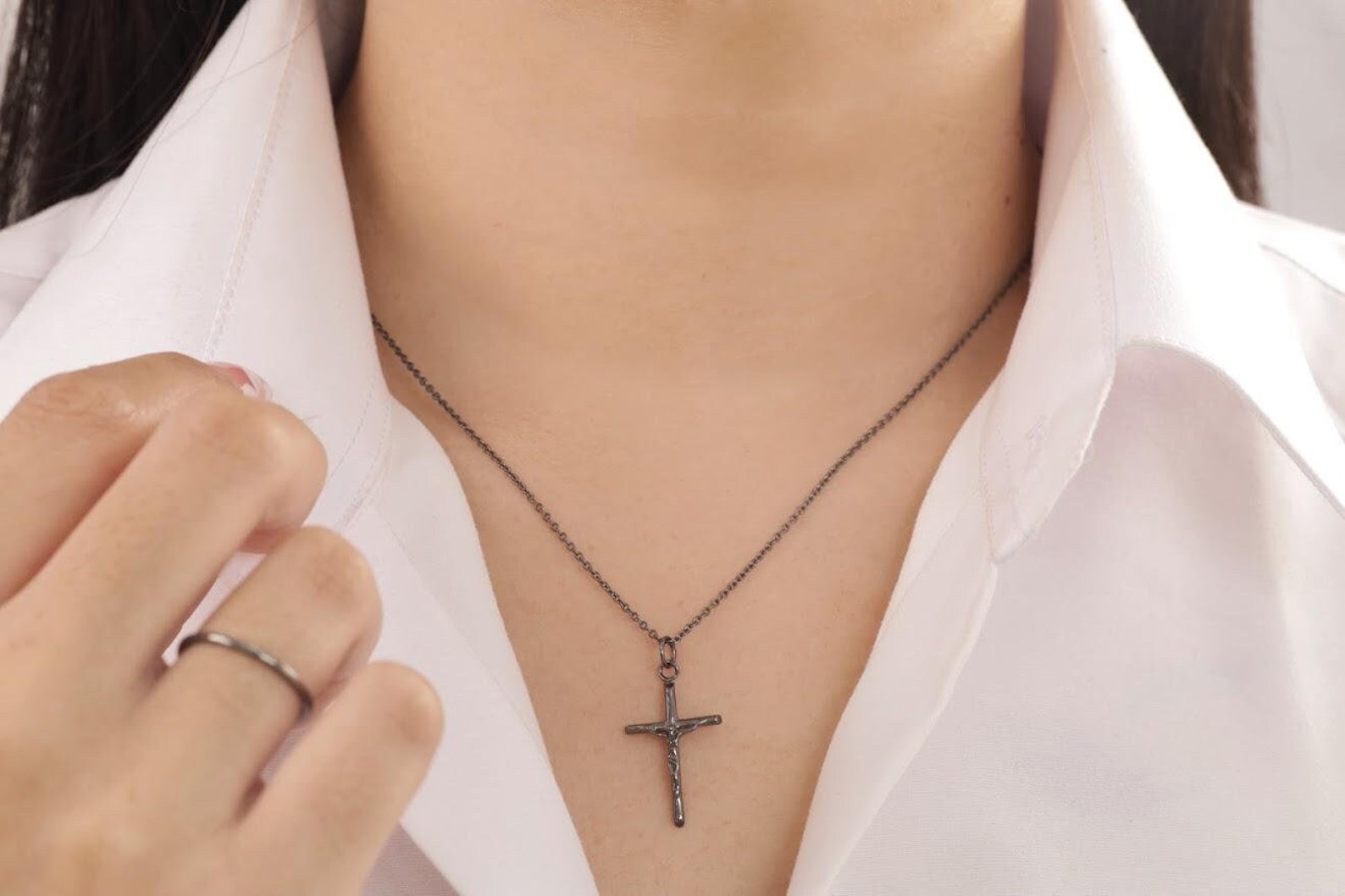 Crucifix Blacken Cross Necklace, Black Plating Crucifix Pendant Necklace, Minimalist Cross Jewelry for Women, Religious Necklace
