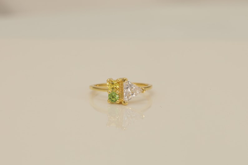 Citrine and Diamond Wedding Band - Dainty Peridot Ring - Vintage Engagement Ring - Birthstone Ring - Promise Ring Gift for Her