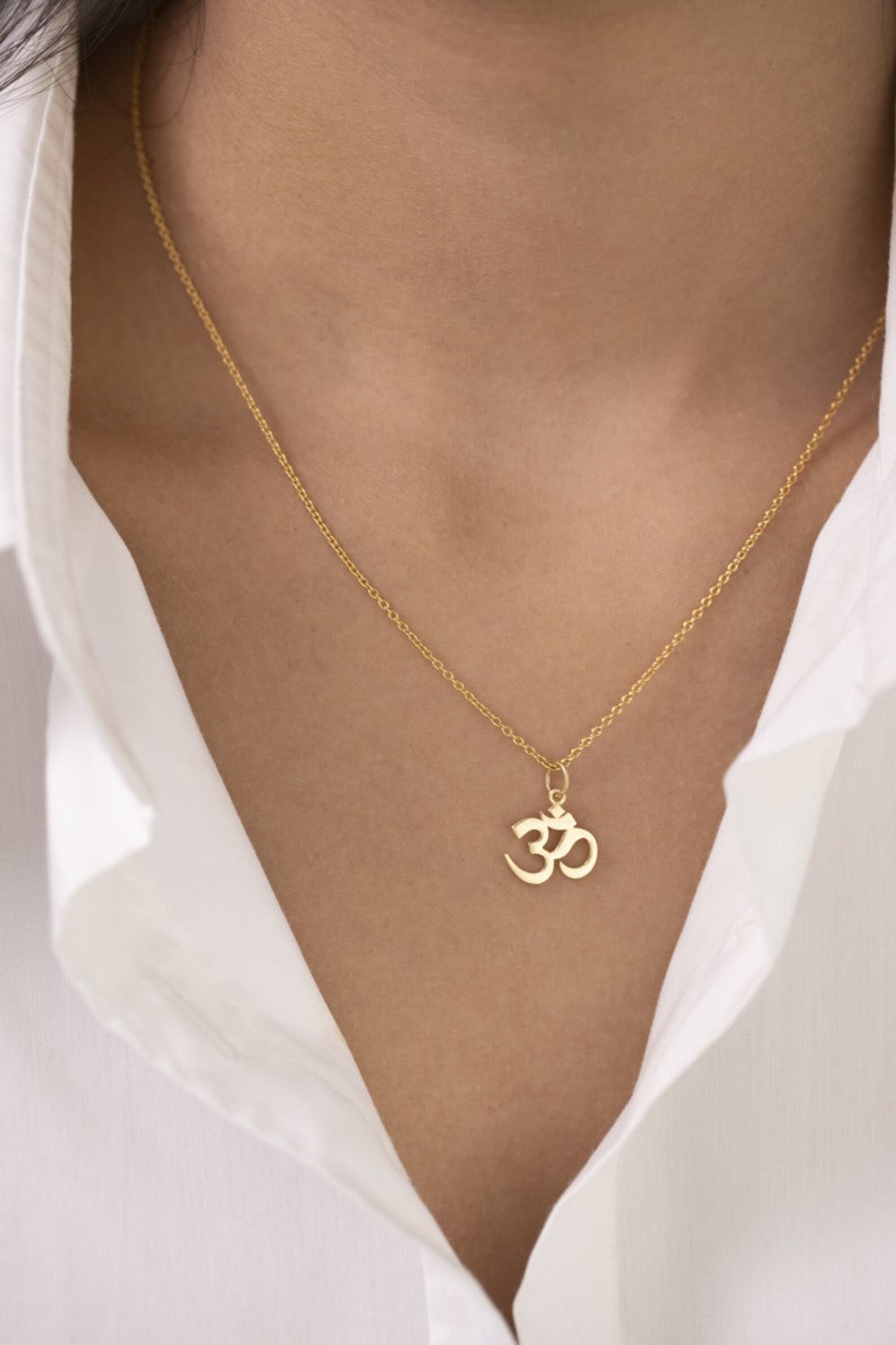 Om Necklace, Lord Symbol Pendant, Traditional Pendant Necklace, Hinduism Religion Aum Om Necklace