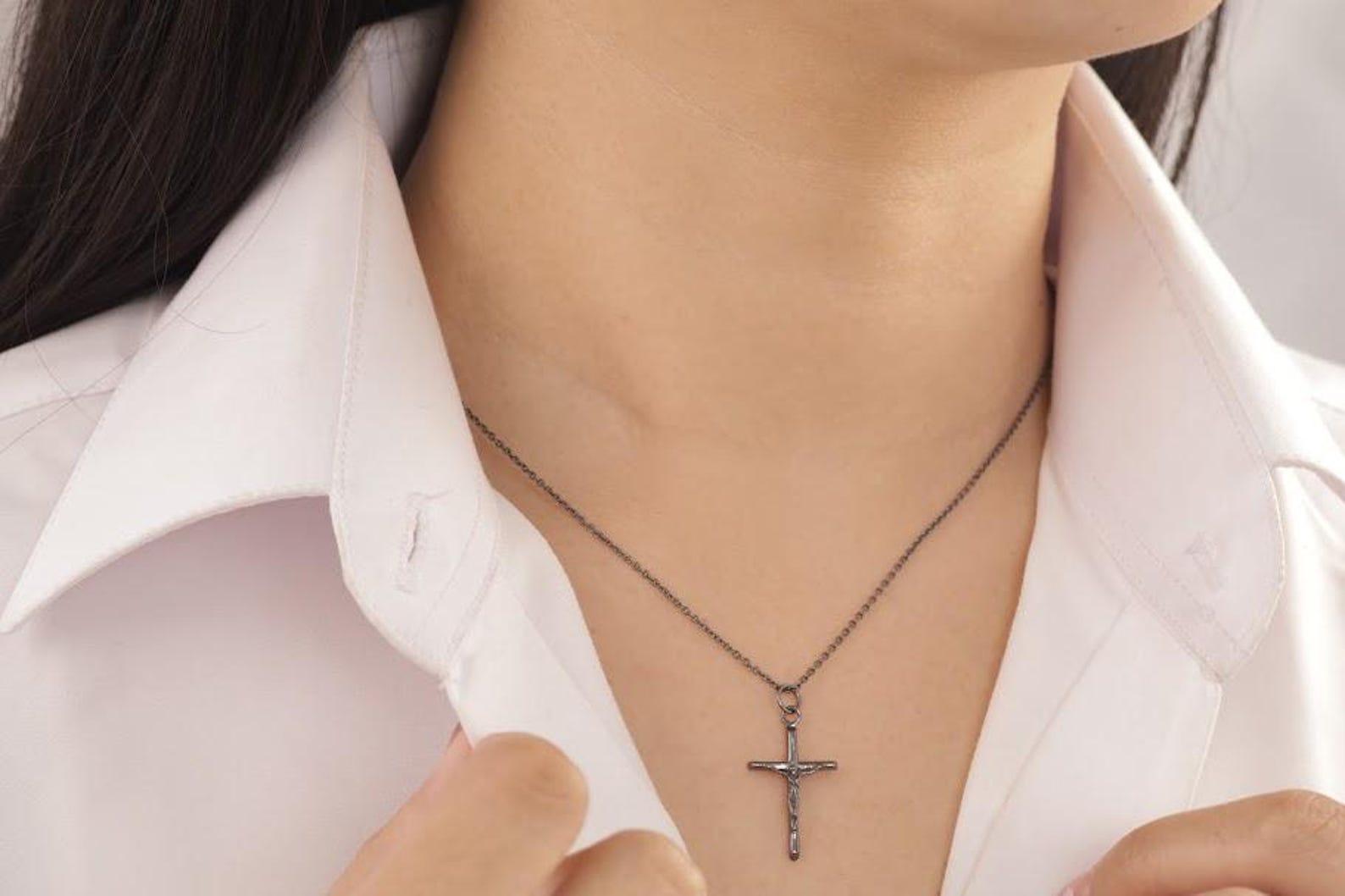 Crucifix Blacken Cross Necklace, Black Plating Crucifix Pendant Necklace, Minimalist Cross Jewelry for Women, Religious Necklace