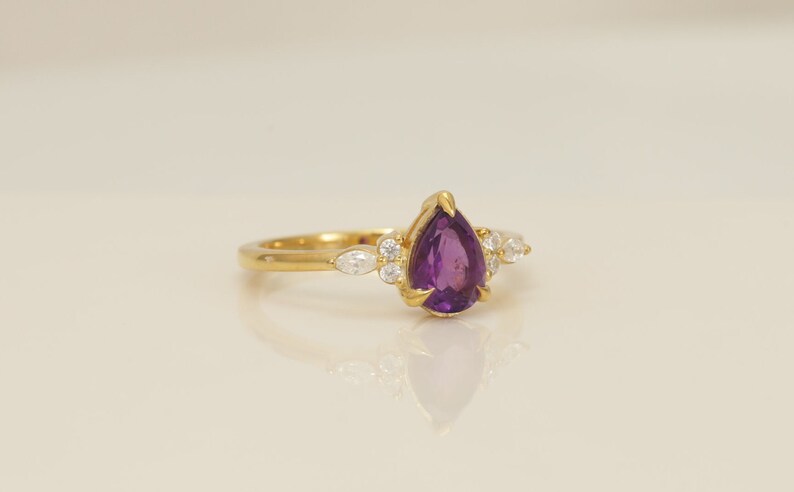 0.75 CT Pear Shaped Amethyst Engagement Ring, Vintage Engagement Ring, February Birthstone Gift, Bridal Wedding Ring, Anniversary Ring