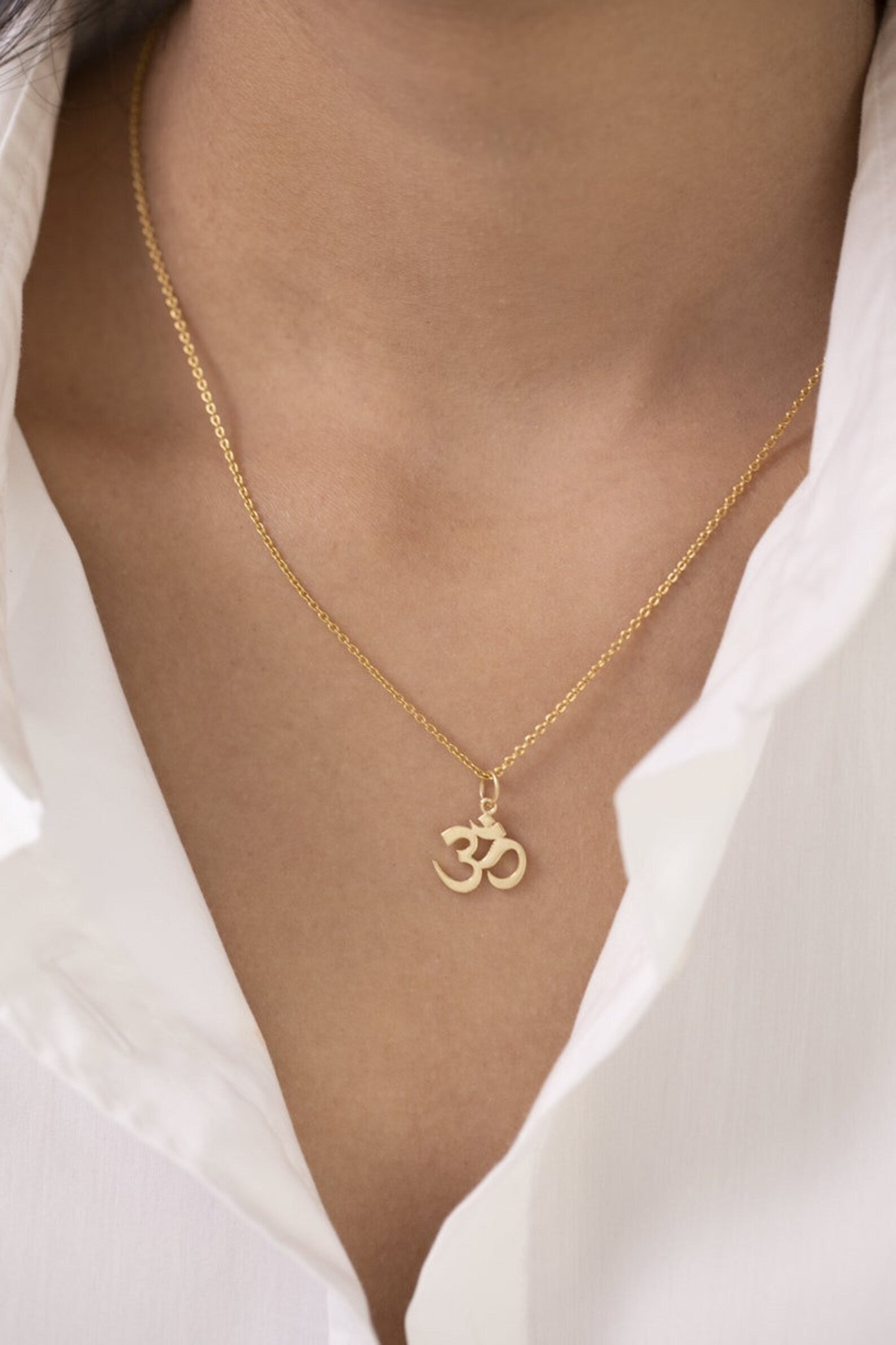 Om Necklace, Lord Symbol Pendant, Traditional Pendant Necklace, Hinduism Religion Aum Om Necklace