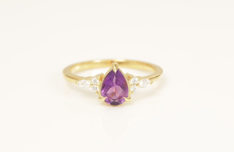 0.75 CT Pear Shaped Amethyst Engagement Ring, Vintage Engagement Ring, February Birthstone Gift, Bridal Wedding Ring, Anniversary Ring