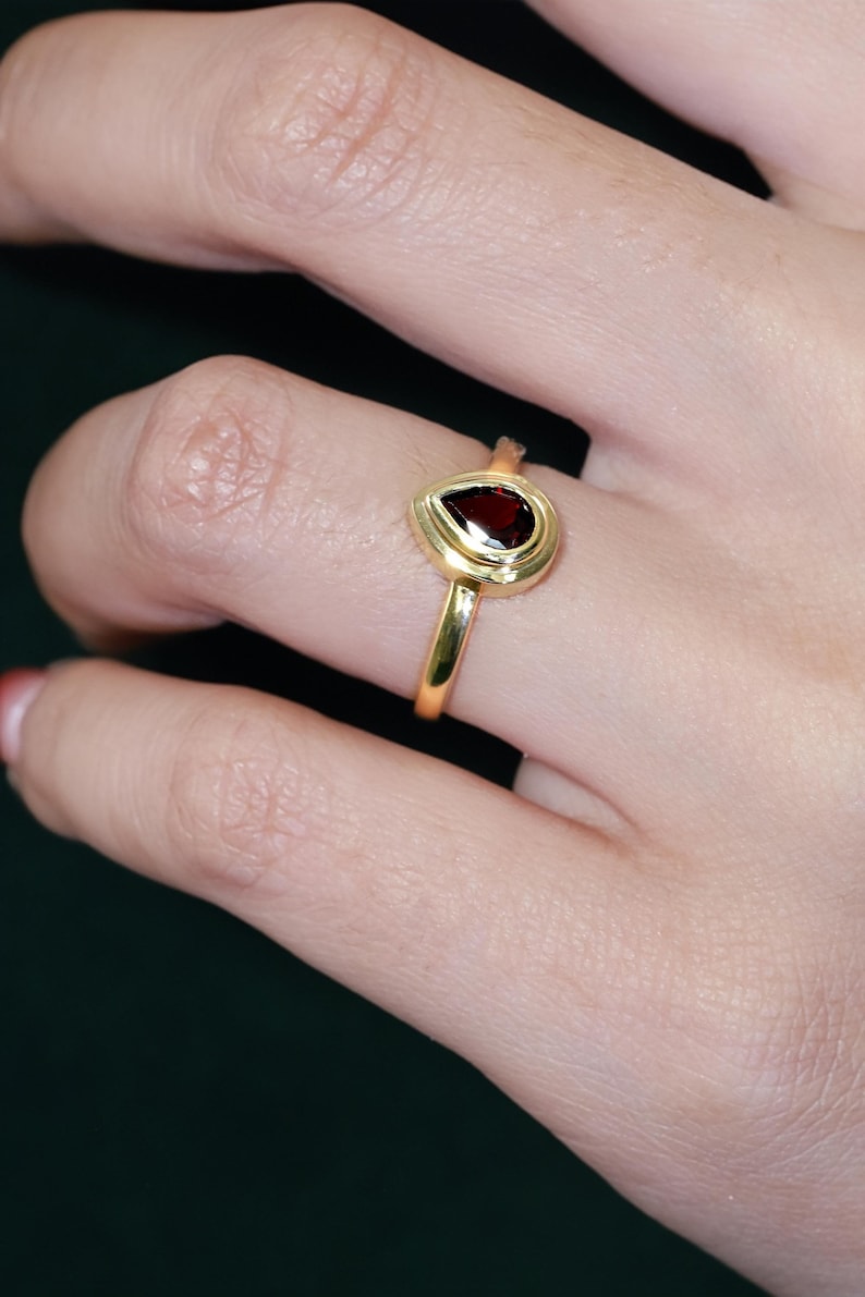 0.75 CT Pear Shape Garnet Engagement Ring, January Birthstone Ring, Delicate Solitaire Garnet Ring, Anniversary Gift for her