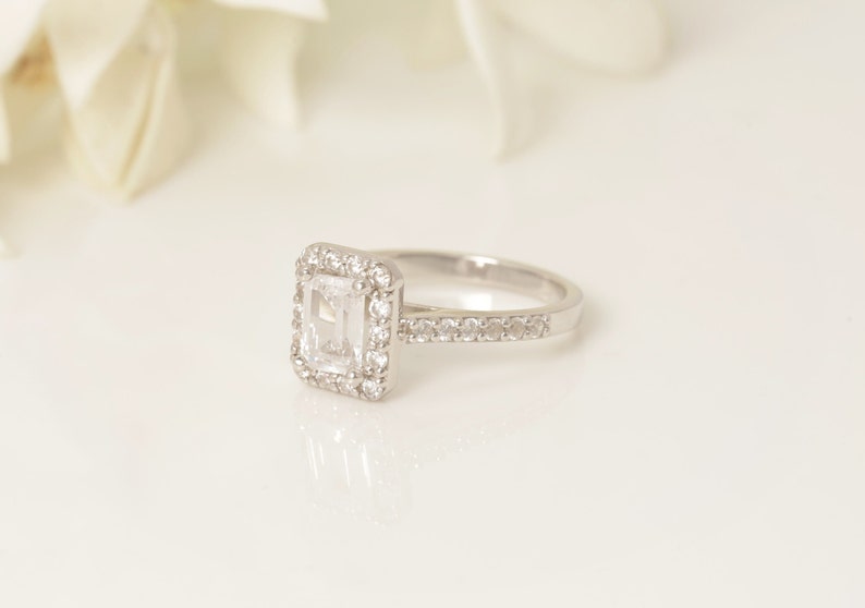 4.0 CT Emerald Cut Diamond Halo Engagement Ring, Diamond Halo Anniversary Ring, Bridal Promise Ring, Classic Wedding Ring