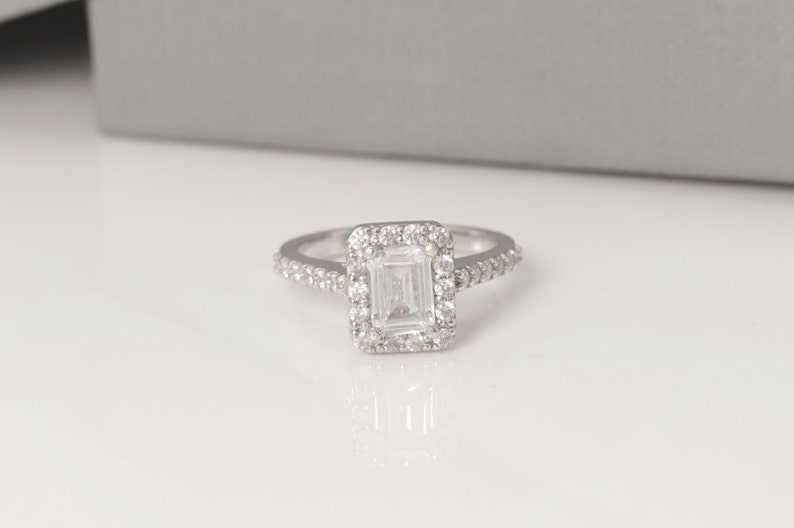 4.0 CT Emerald Cut Diamond Halo Engagement Ring, Diamond Halo Anniversary Ring, Bridal Promise Ring, Classic Wedding Ring