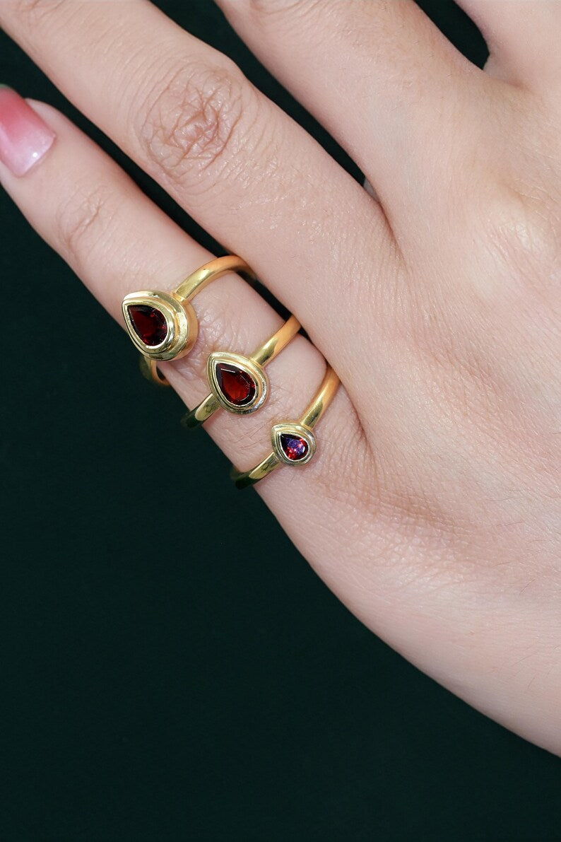 0.75 CT Pear Shape Garnet Engagement Ring, January Birthstone Ring, Delicate Solitaire Garnet Ring, Anniversary Gift for her