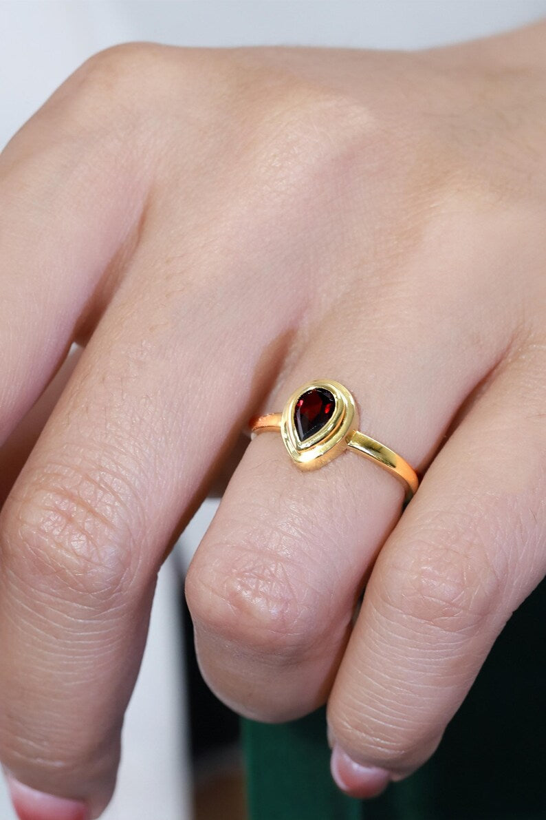 0.75 CT Pear Shape Garnet Engagement Ring, January Birthstone Ring, Delicate Solitaire Garnet Ring, Anniversary Gift for her