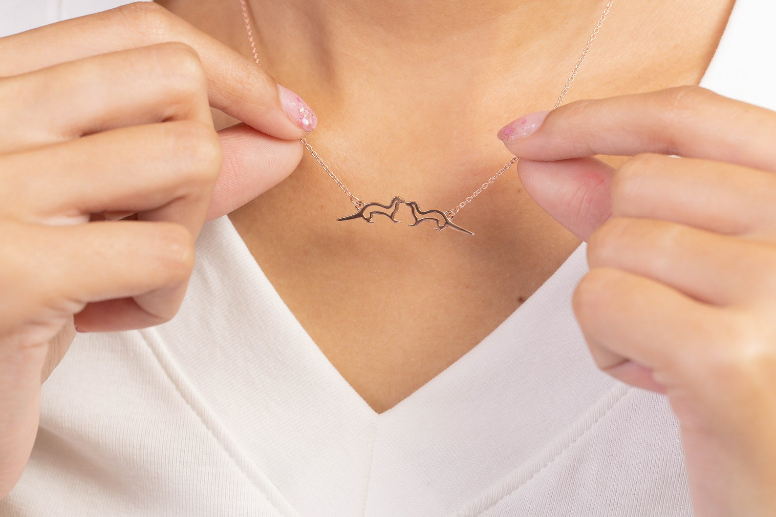 Kissing Sea Otters Necklace, Lover otter Necklace, Sea Otter Pendant, His and Her Jewelry, Animal Necklace