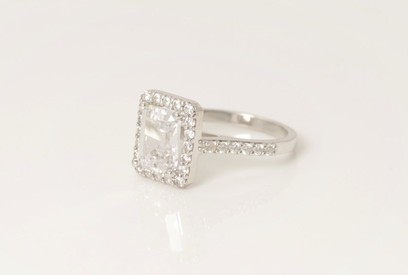 4.0 CT Emerald Cut Diamond Halo Engagement Ring, Diamond Halo Anniversary Ring, Bridal Promise Ring, Classic Wedding Ring