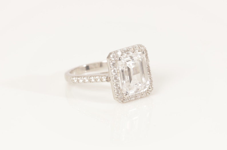 4.0 CT Emerald Cut Diamond Halo Engagement Ring, Diamond Halo Anniversary Ring, Bridal Promise Ring, Classic Wedding Ring