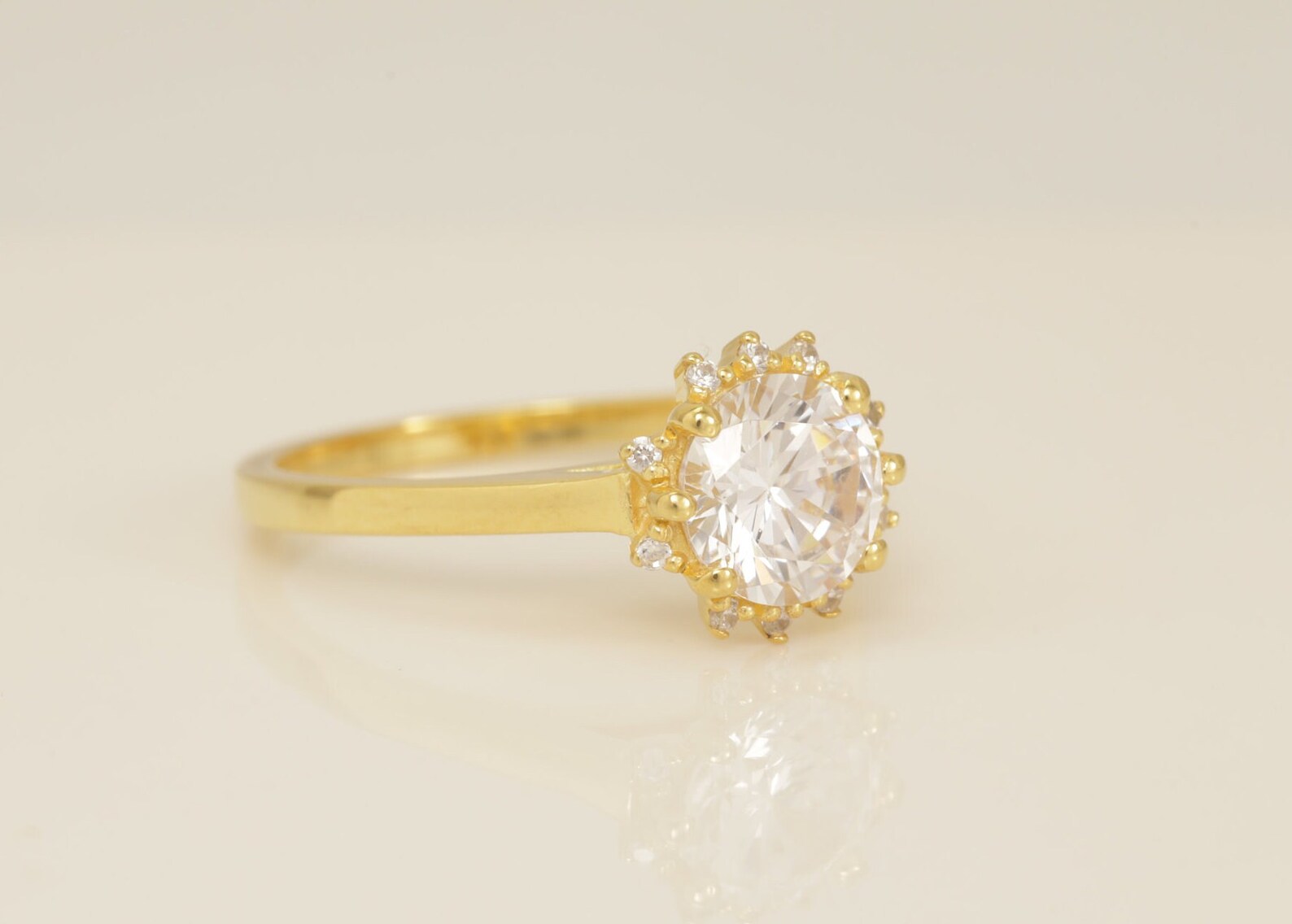 1.0 CT Diamond Cluster Engagement Ring, Floral Ring Gift for Women, Anniversary Ring, Vintage Jewelry