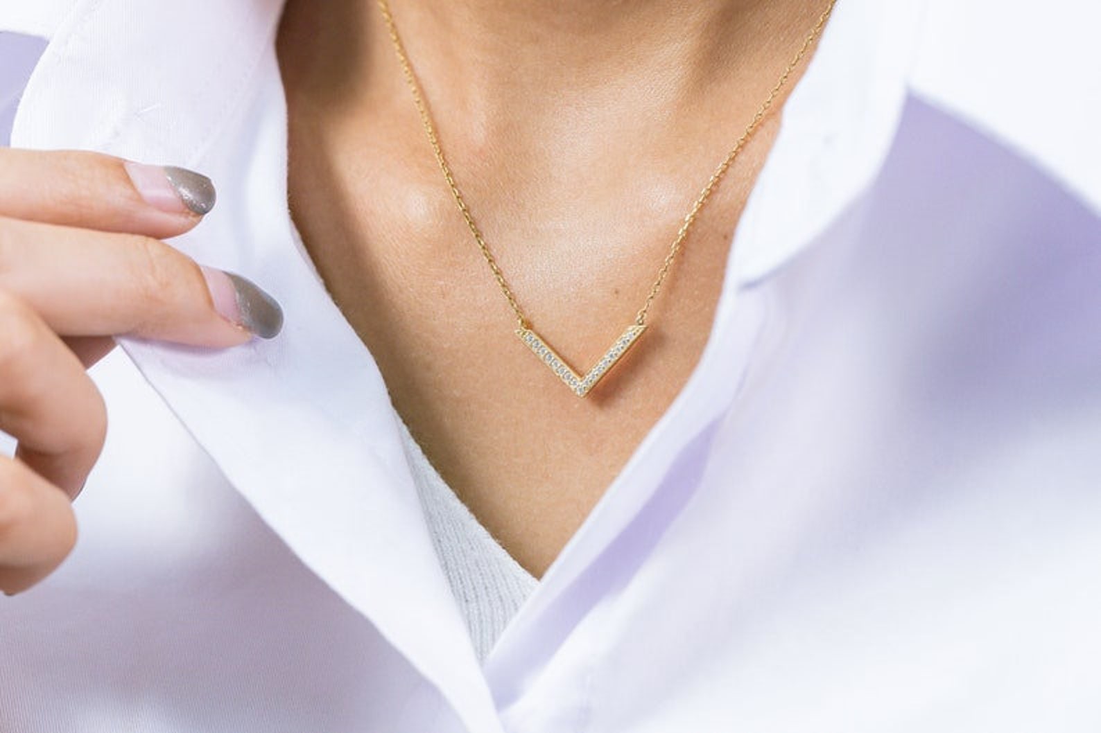 Diamond Chevron Necklace, V Shape Necklace, Geometric Chevron Bar Necklace, Minimalist Necklace Gift for Her