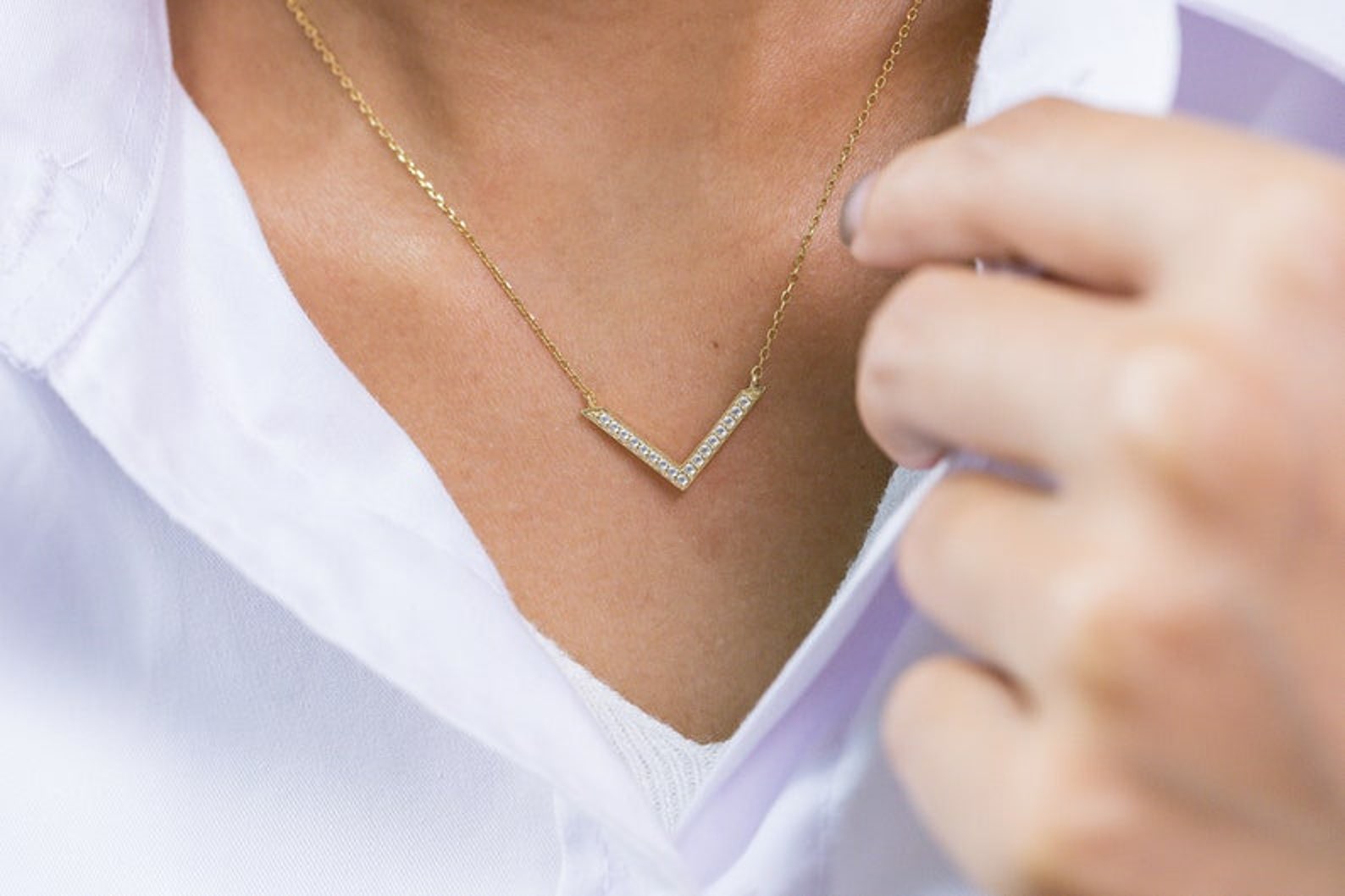 Diamond Chevron Necklace, V Shape Necklace, Geometric Chevron Bar Necklace, Minimalist Necklace Gift for Her