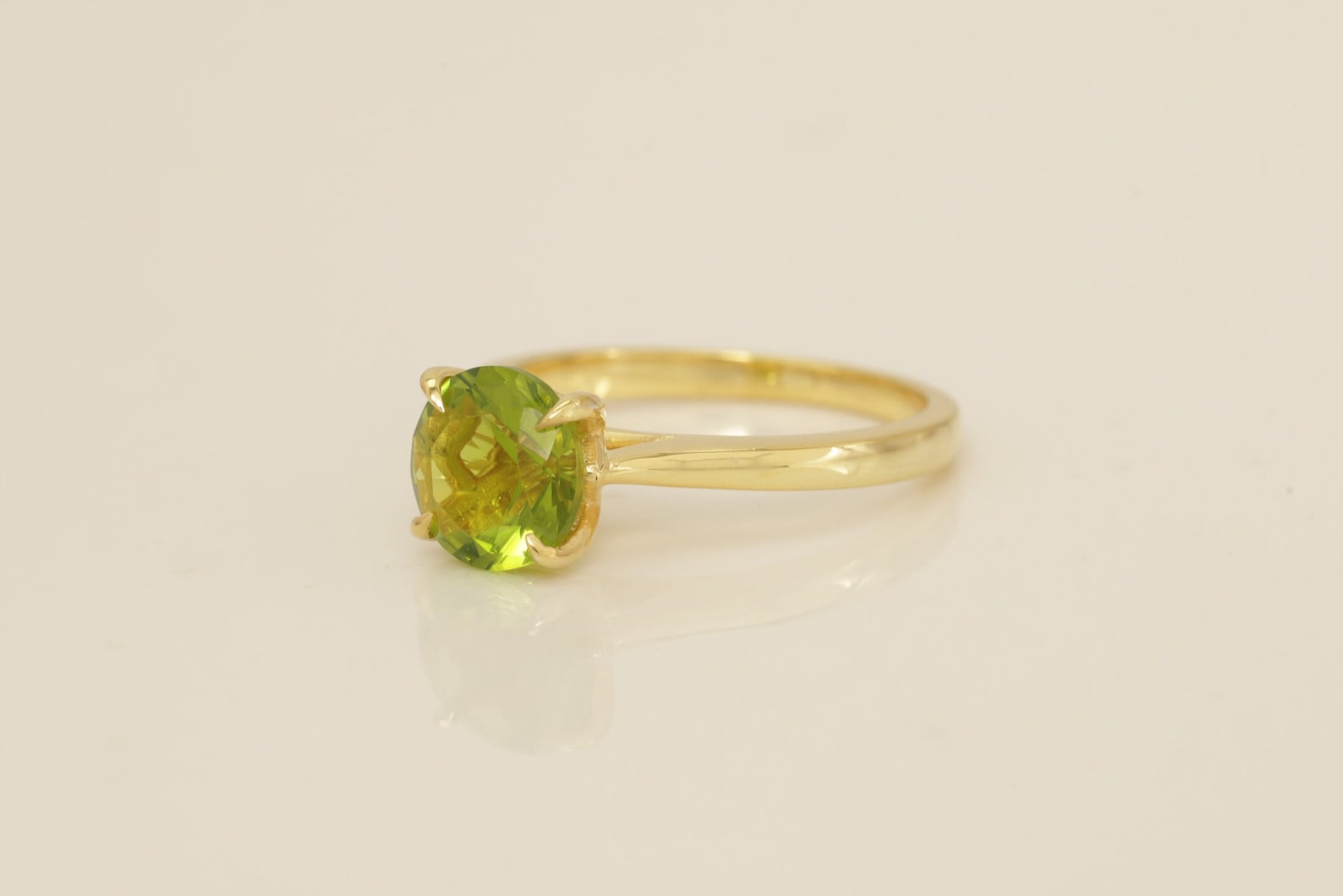 2.0 CT Peridot Solitaire Engagement Ring, Wedding Ring for Women, Anniversary Gift, August Birthstone Rings