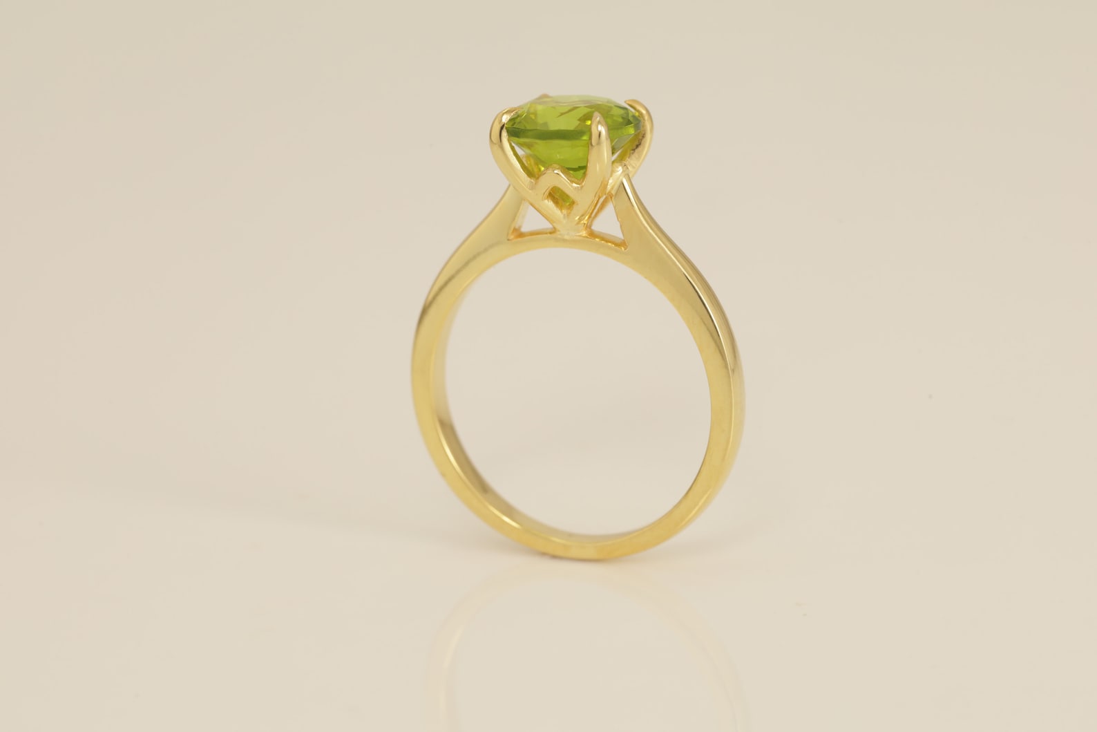 2.0 CT Peridot Solitaire Engagement Ring, Wedding Ring for Women, Anniversary Gift, August Birthstone Rings