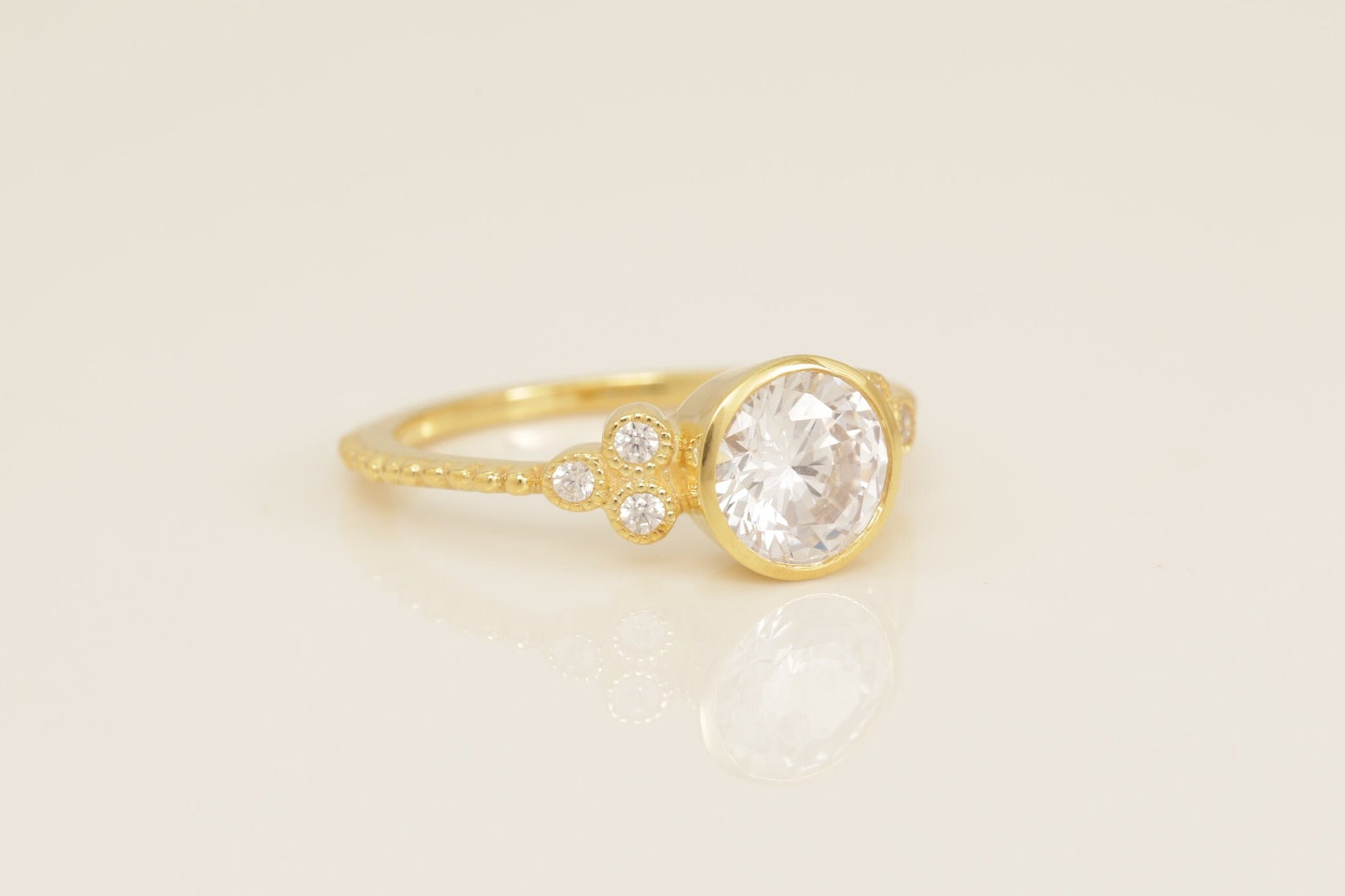 1.0 CT Bazel Set Diamond Engagement Ring, Cluster Wedding Ring, Bridal Promise Ring Gift for Her, Anniversary Ring