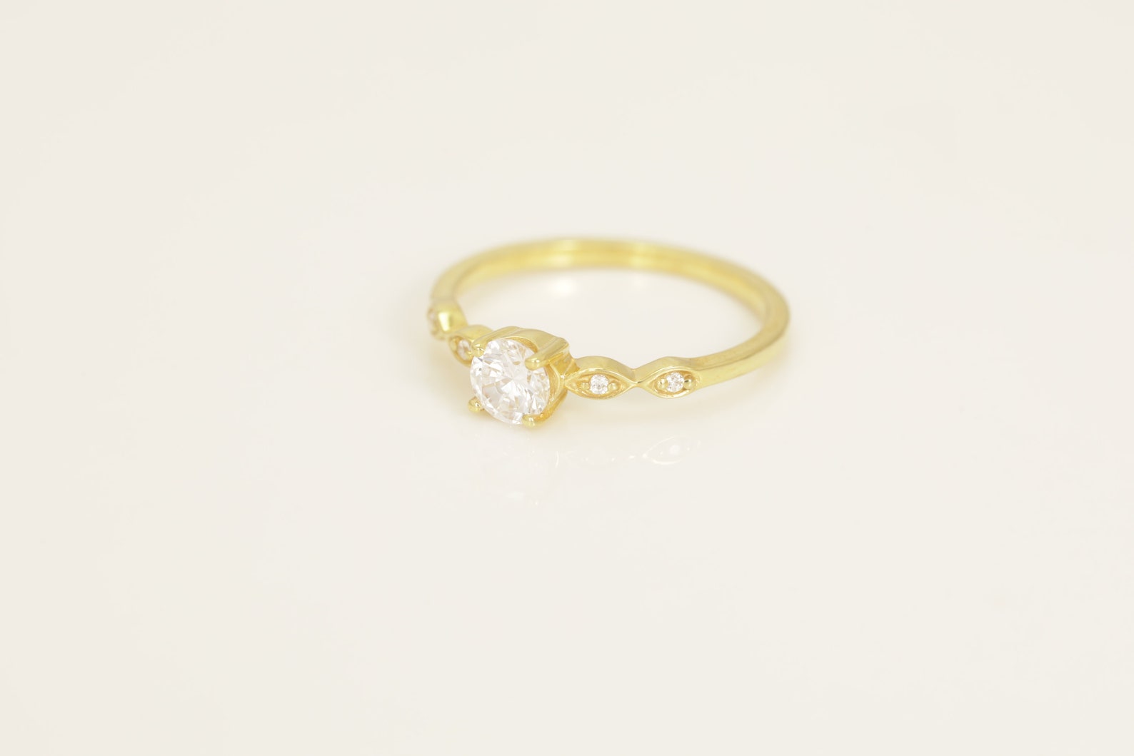 Diamond Engagement Ring, April Birthstone, Diamond Anniversary Ring, 18k Gold Unique Promise Ring, Marquise Ring