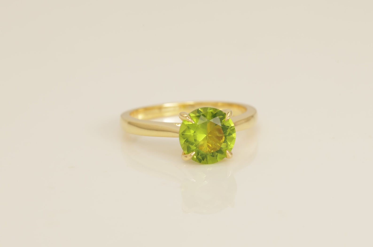 2.0 CT Peridot Solitaire Engagement Ring, Wedding Ring for Women, Anniversary Gift, August Birthstone Rings