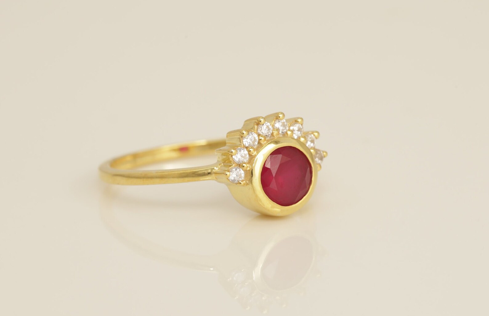 0.50 CT Garnet Cluster Engagement Ring, Vintage Solitaire Wedding Ring, Promise Ring, Anniversary Ring, Vintage Style Ring