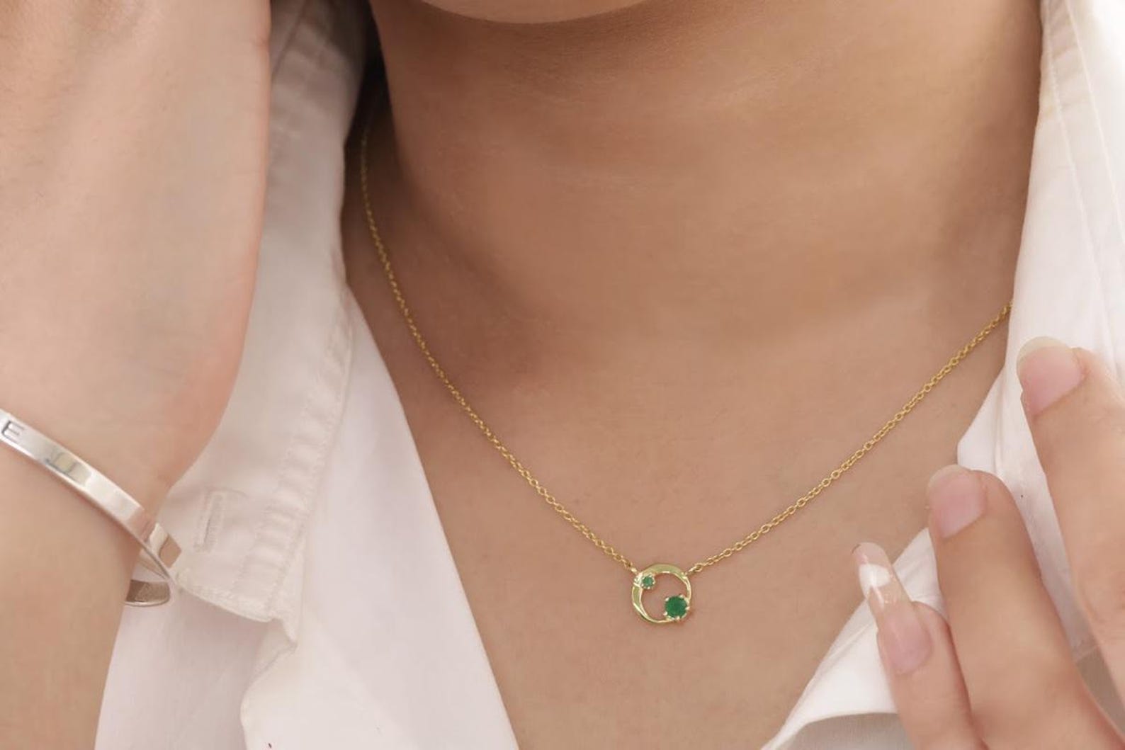 Emerald Karma Circle Necklace, May Birthstone Necklace, Open Circle Karma Necklace, Minimalist Circle Necklace, Layering Necklace