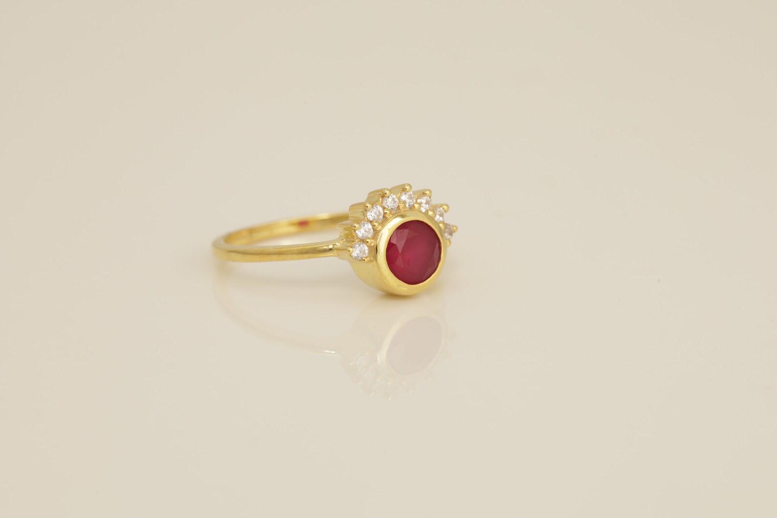 0.50 CT Garnet Cluster Engagement Ring, Vintage Solitaire Wedding Ring, Promise Ring, Anniversary Ring, Vintage Style Ring