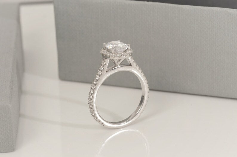 2.5 CT Oval Cut Diamond Engagement Ring, Diamond Halo Wedding Ring, Promise Ring for Women, Anniversary Ring Gift for Her