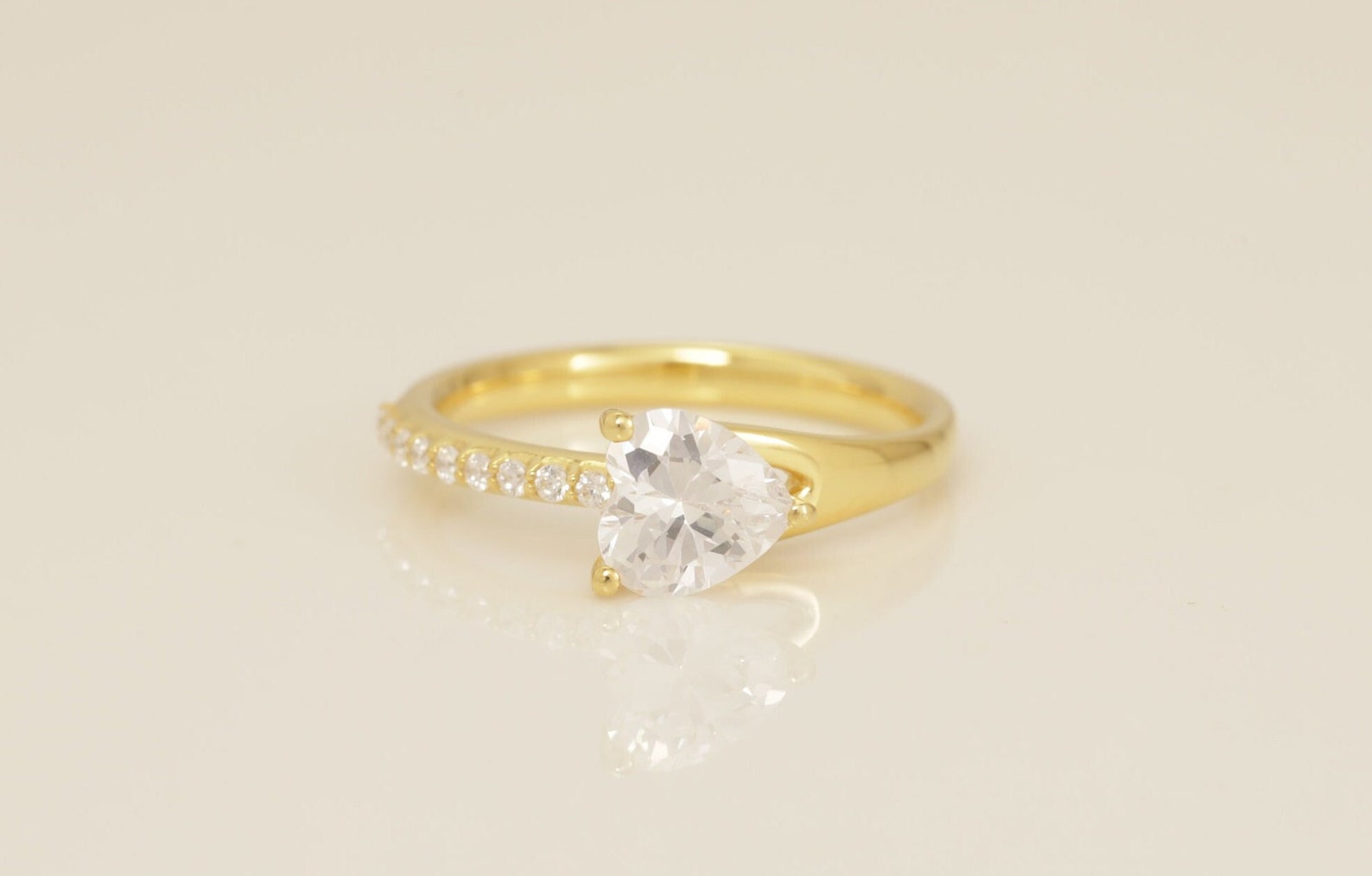 Heart-Shape Diamond Engagement Ring, Vintage Style Solitaire Ring, Bridal Promise Ring for Women, Anniversary Ring